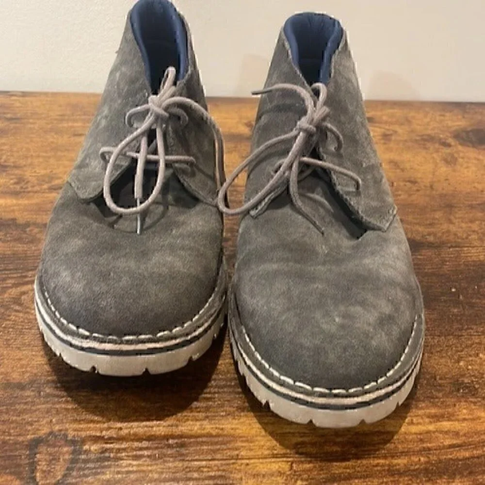 Kenneth Cole gray suede lace up boots size 9.5 men